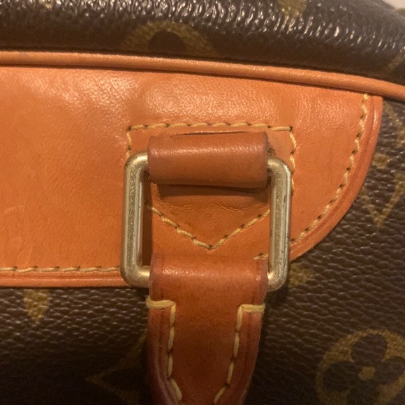 ๐ฏ Authentic Louis Vuitton Trouvile Monogram Canvas bag. - Picture 15 of 17